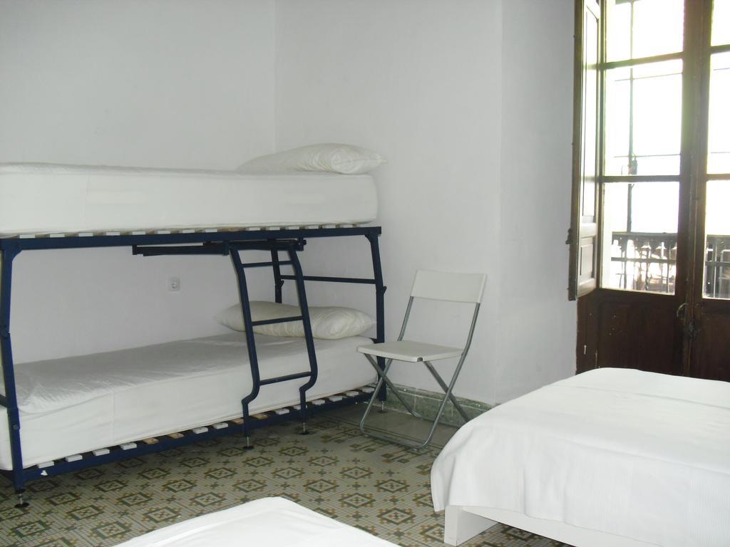 Seneca Hostel Córdova Quarto foto